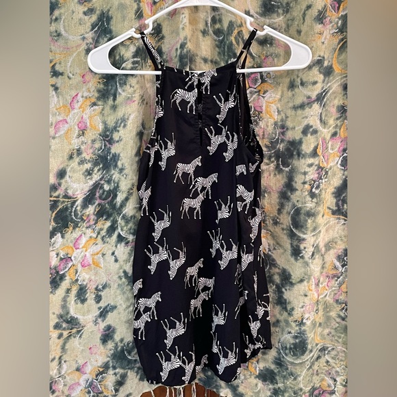 Zebra Print Tank - Picture 2 of 2